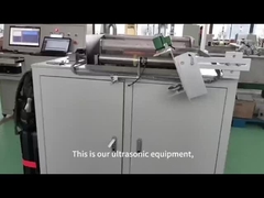 Vídeo de equipamento ultrasônico usando água como acoplador para detectar grandes blocos de cobre